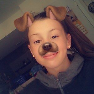 Meet your Posher, Olivia